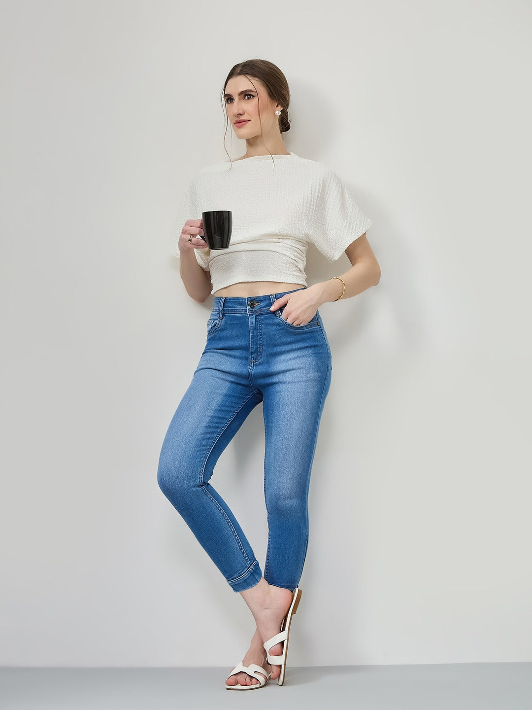Blue Skinny Fit high-rise Ankle Length Acid Wash Blast Effect Denim Stretchable Jeans for Women