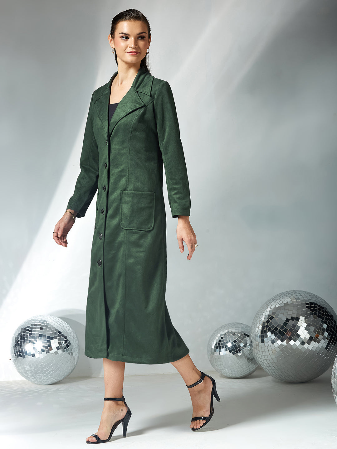 Women's Dark Green Solid V-Neck Full Sleeves Patched Pocketed Polyester Button Down Longline Winter Wear Jacket