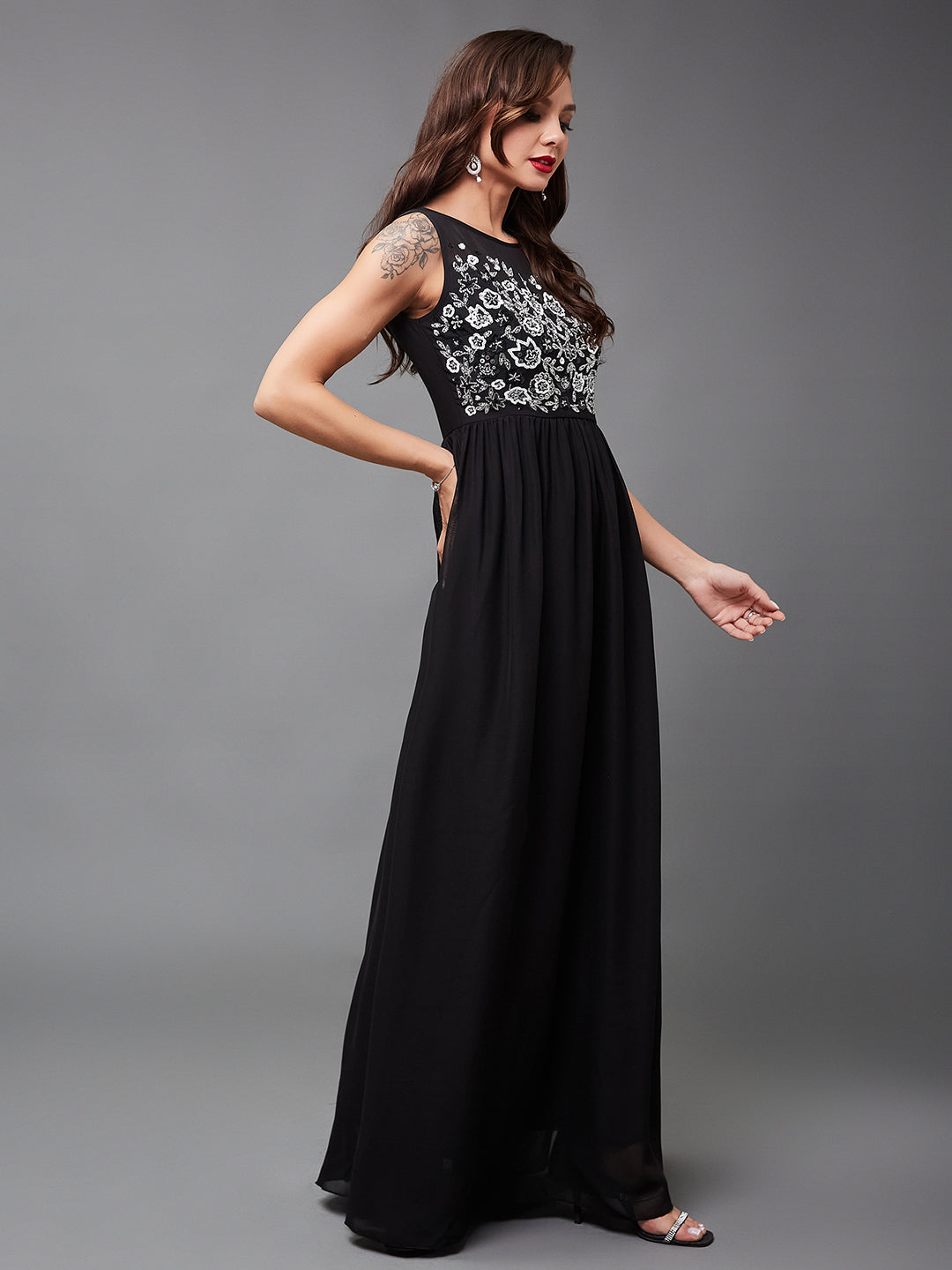 Women's Black Boat Neck Sleeveless Solid Embellished Maxi Dress