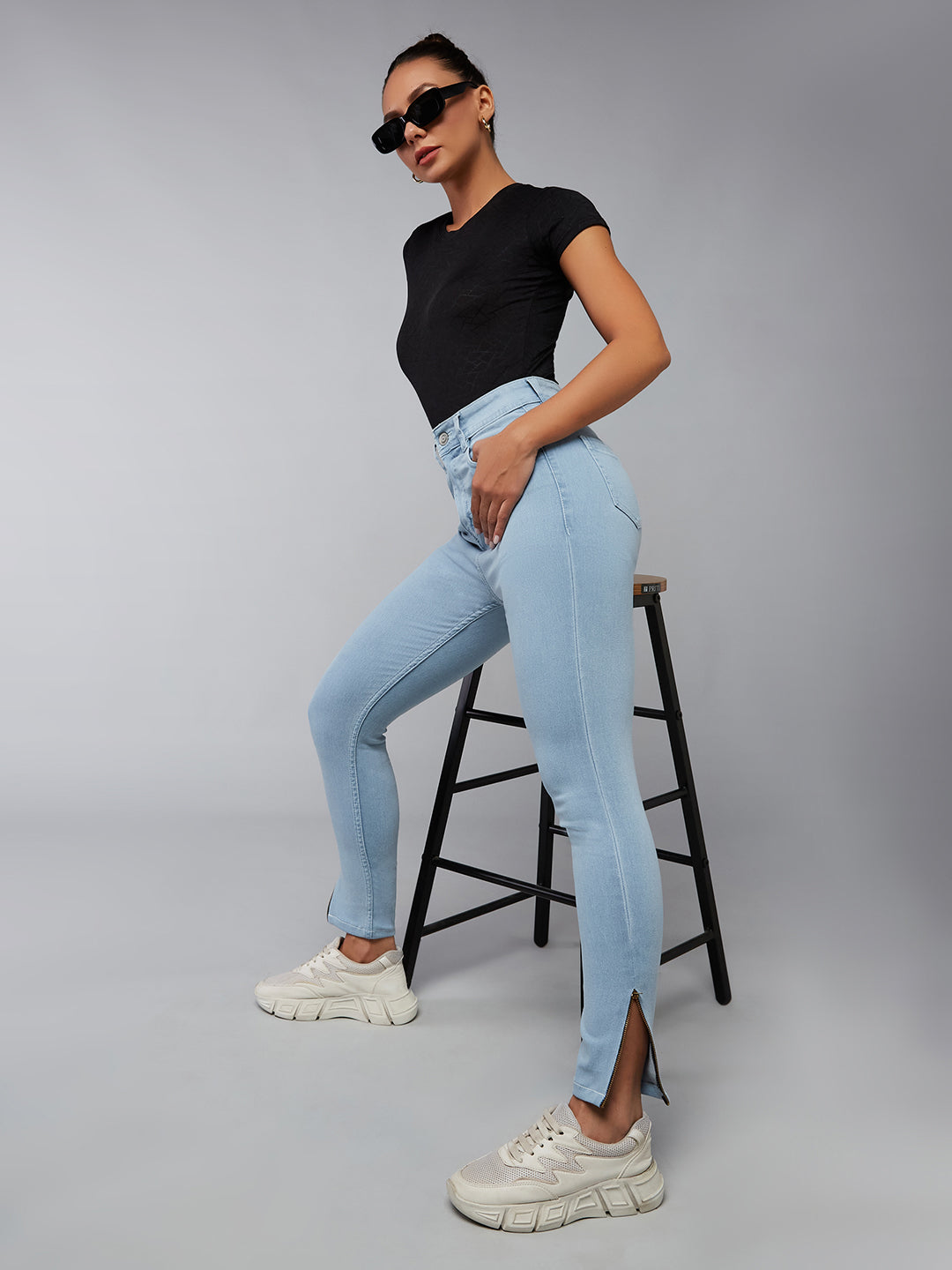 Women's Light Blue Skinny High-Rise Distressed Cropped Denim Jeans