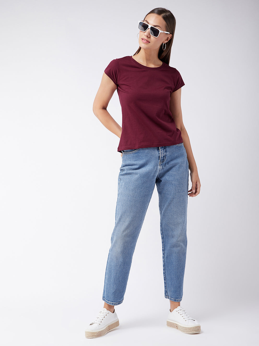 Women's Maroon Round Neck Short Sleeves Solid Basic Top