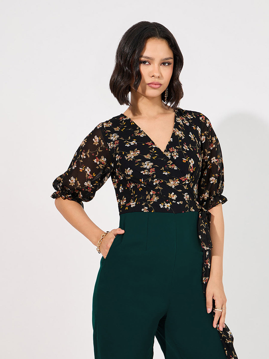 Women's Multicolored-Base-Teal V-Neck Puff-Sleeves Floral Patterned Wrap Regular Georgette Jumpsuit