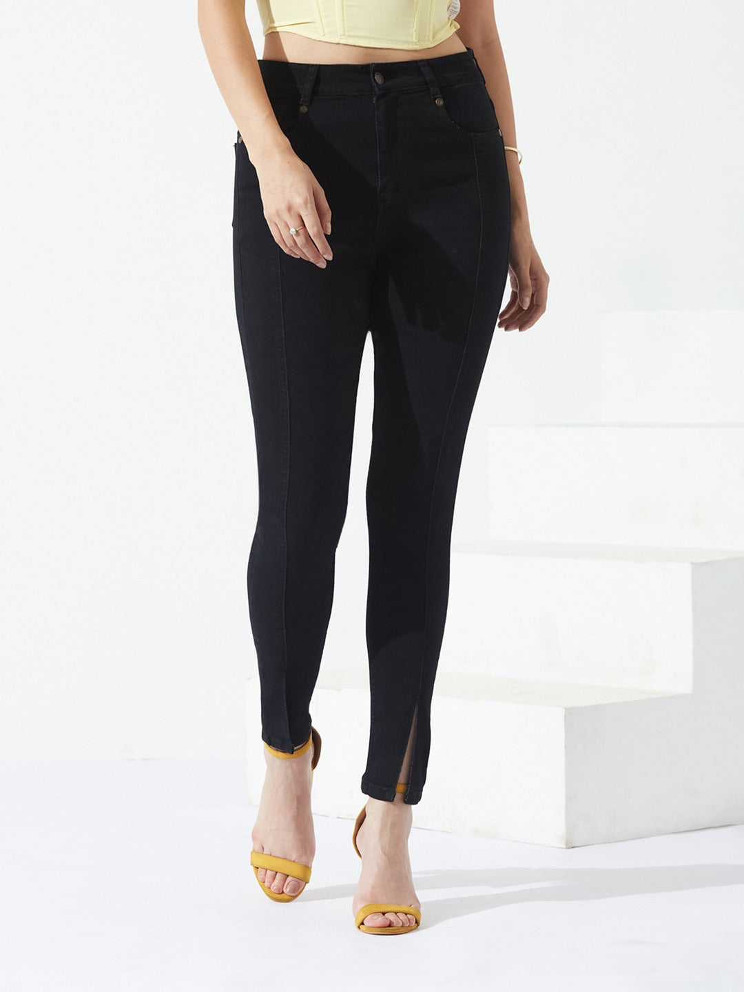 Black Skinny high-rise Stretchable Denim Jeans for Women