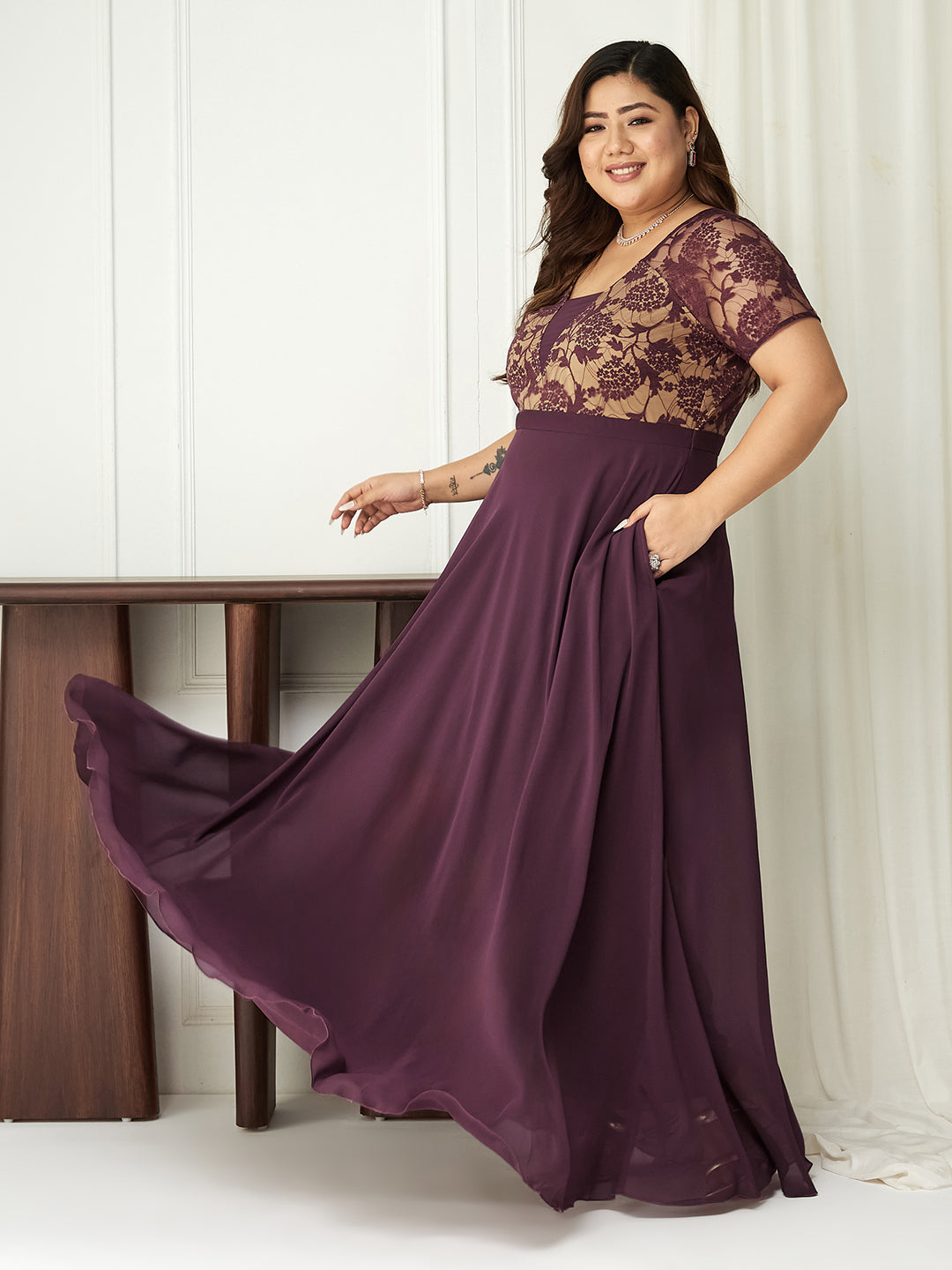 Women's Mauve Square-Neck Raglan-Sleeve Lace Flared Georgette Maxi Dress