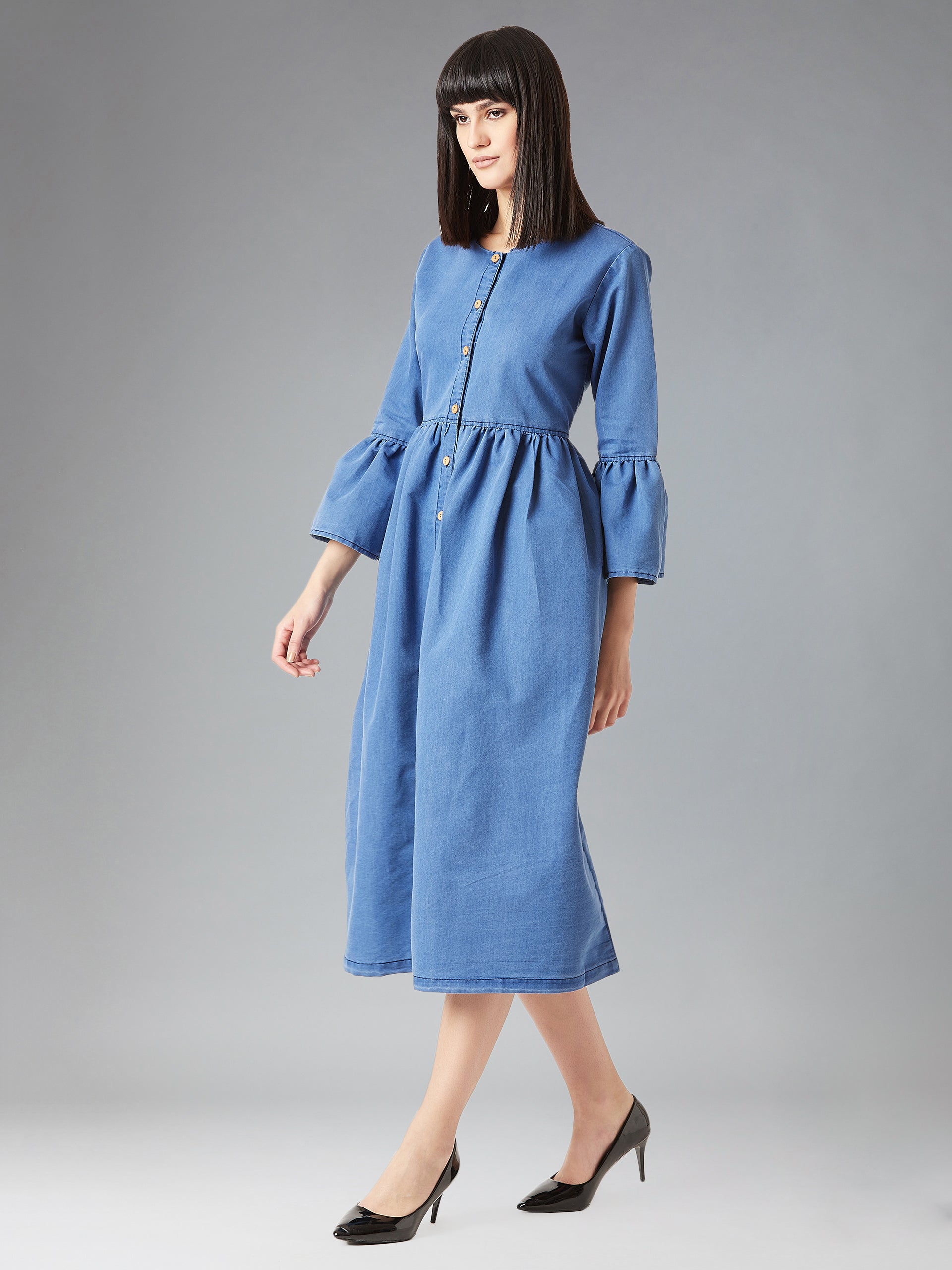 Women's Blue Round Neck Ruffled Full Sleeve Denim Solid Buttoned Midi Dress