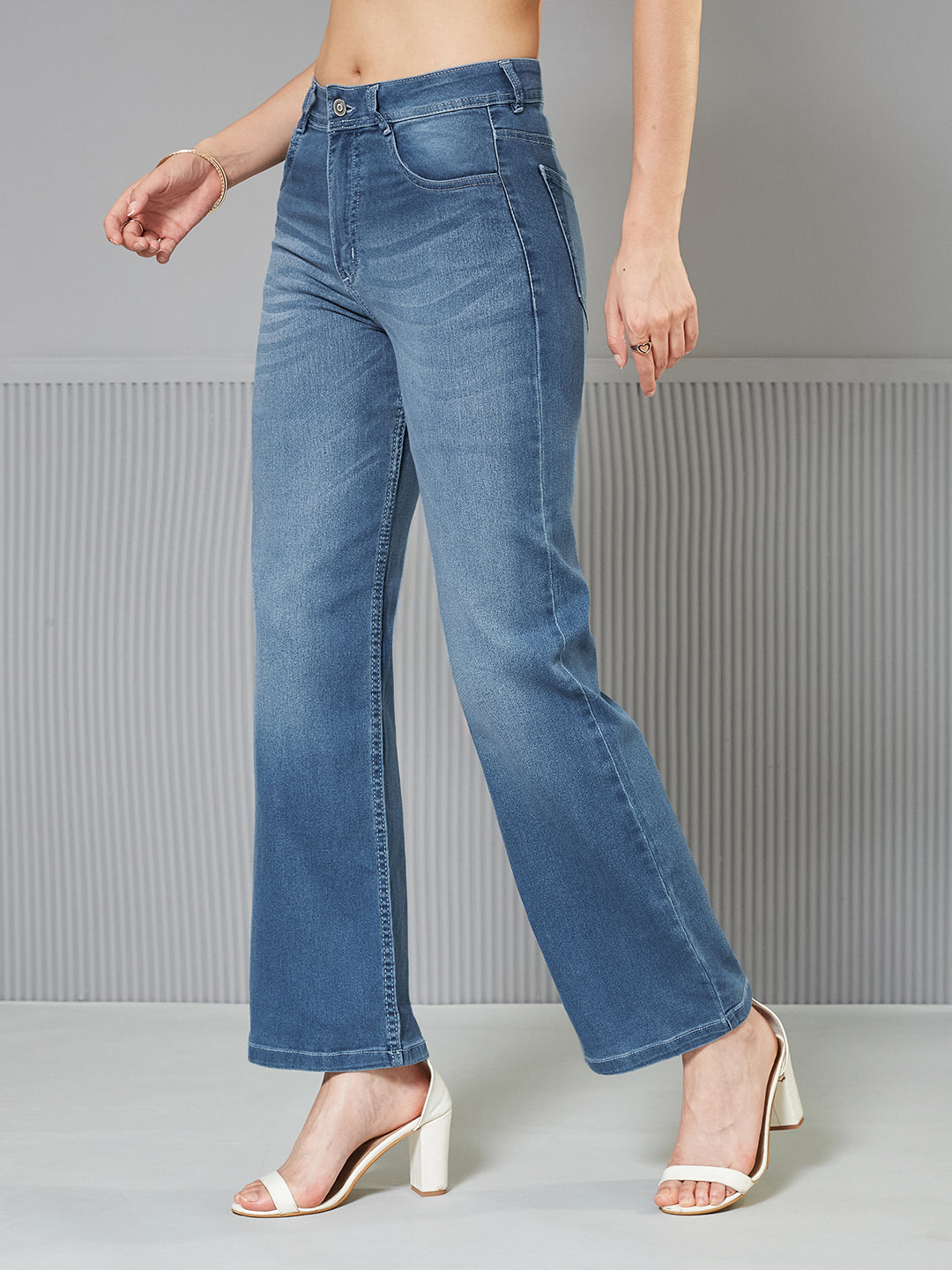 Women's Light Blue Wide-Leg Mid-Rise Blast Effect Light Weight Denim Jeans