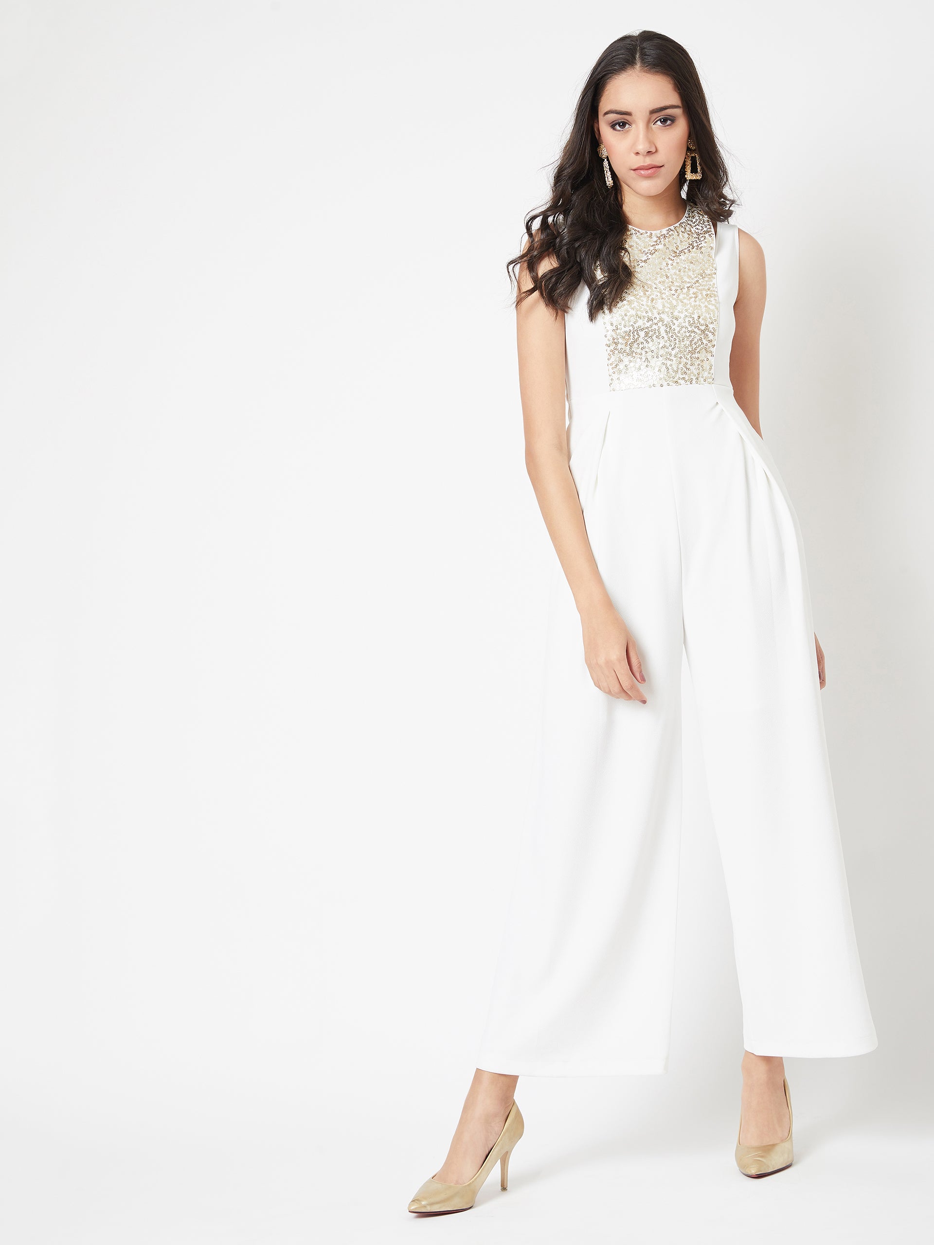 Women's Off White Halter Neck Sleeveless Solid Pleated Regular Length Jumpsuit