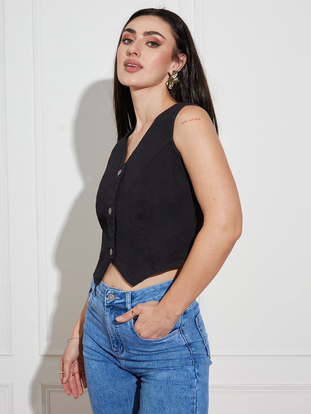 Womens Black V Neck Sleeveless Solid Waistcoat-Styled Cropped Denim Top