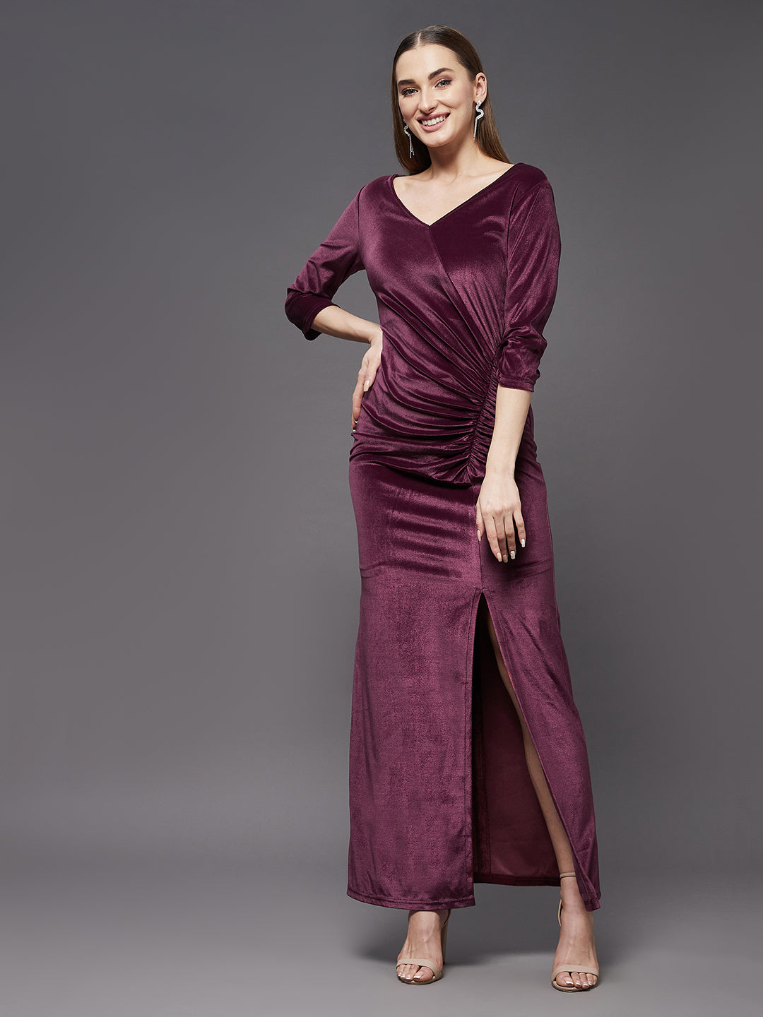 Crease Ease Women's Dark Mauve V-Neck 3/4th Sleeve Solid Ruched Maxi Dress