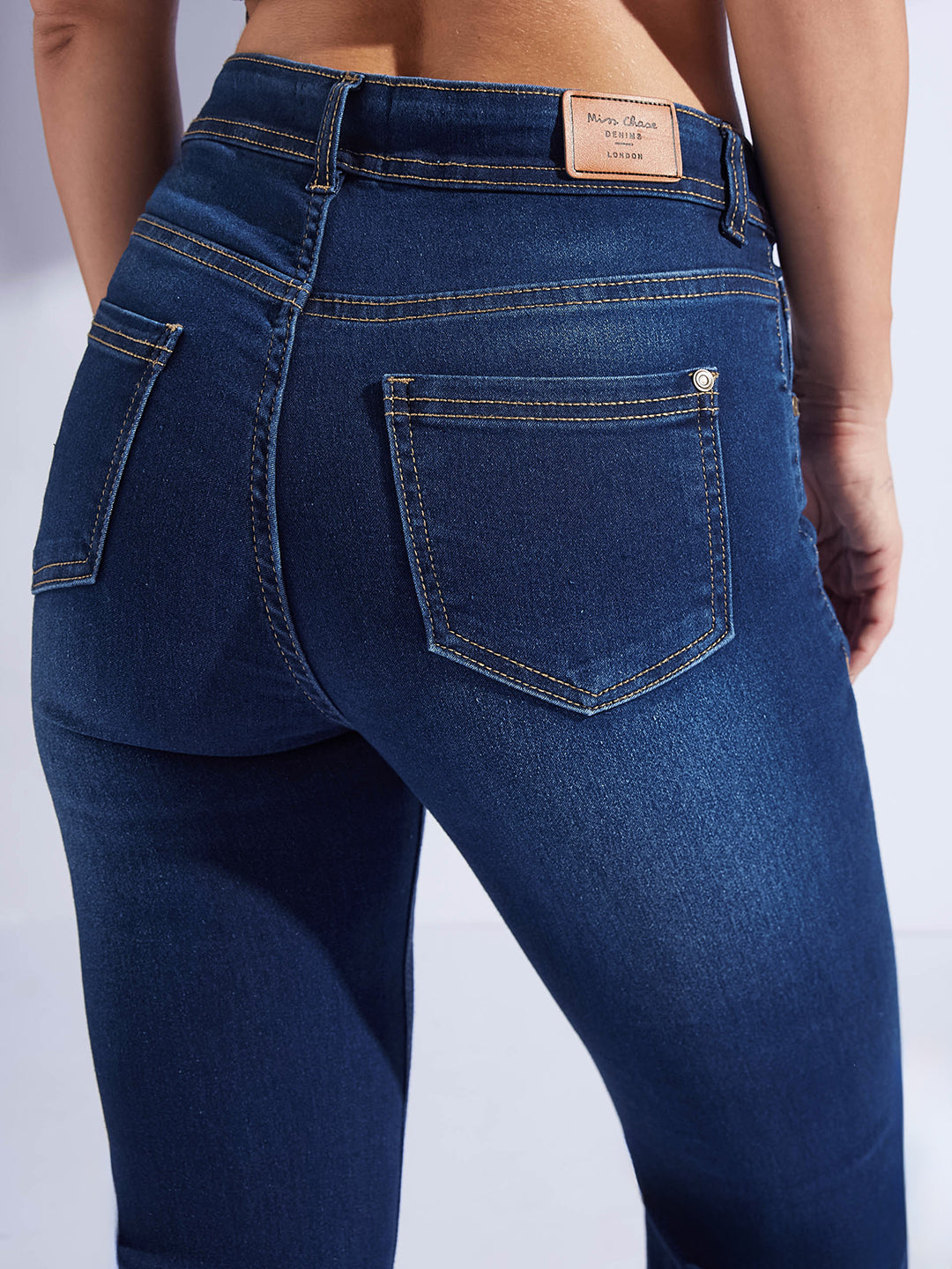 Women's Blue Bootcut Mid-Rise Denim Stretchable Jeans