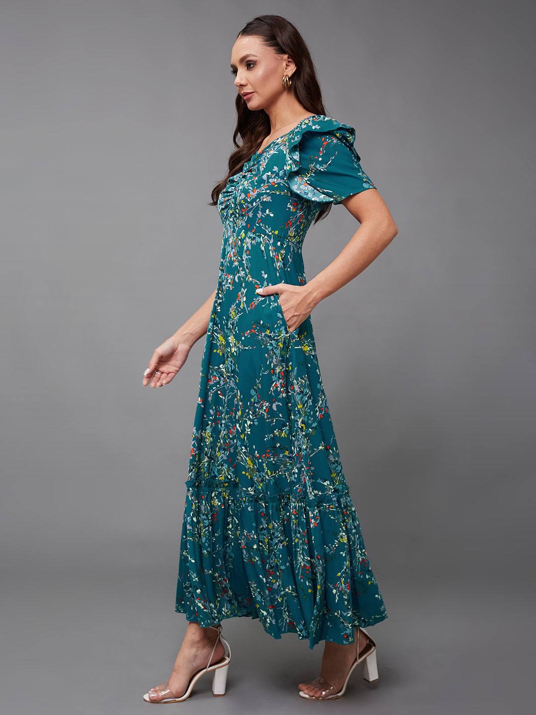 Women's Multicolored-Base-Turquoise Sweet-Heart Neck Half Sleeve Floral Ruching Crepe Midi Dress