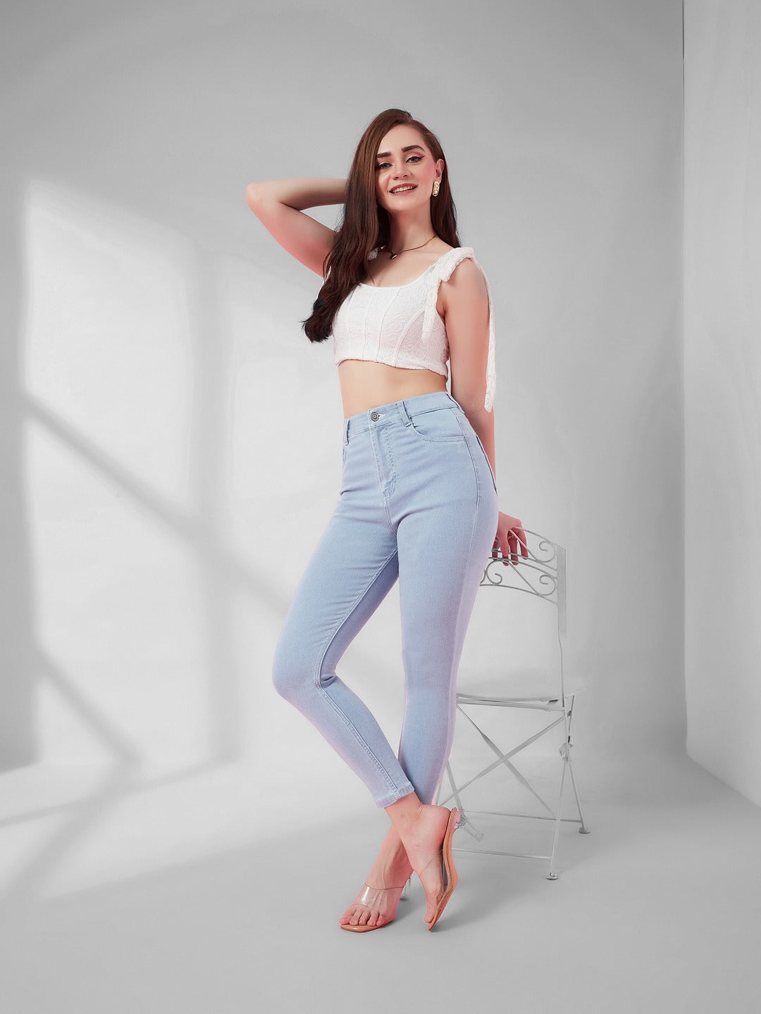 Light Blue Skinny Fringed Hemline Detailing high-rise Ice Wash Cropped Solid Stretchable Denim Jeans for Women