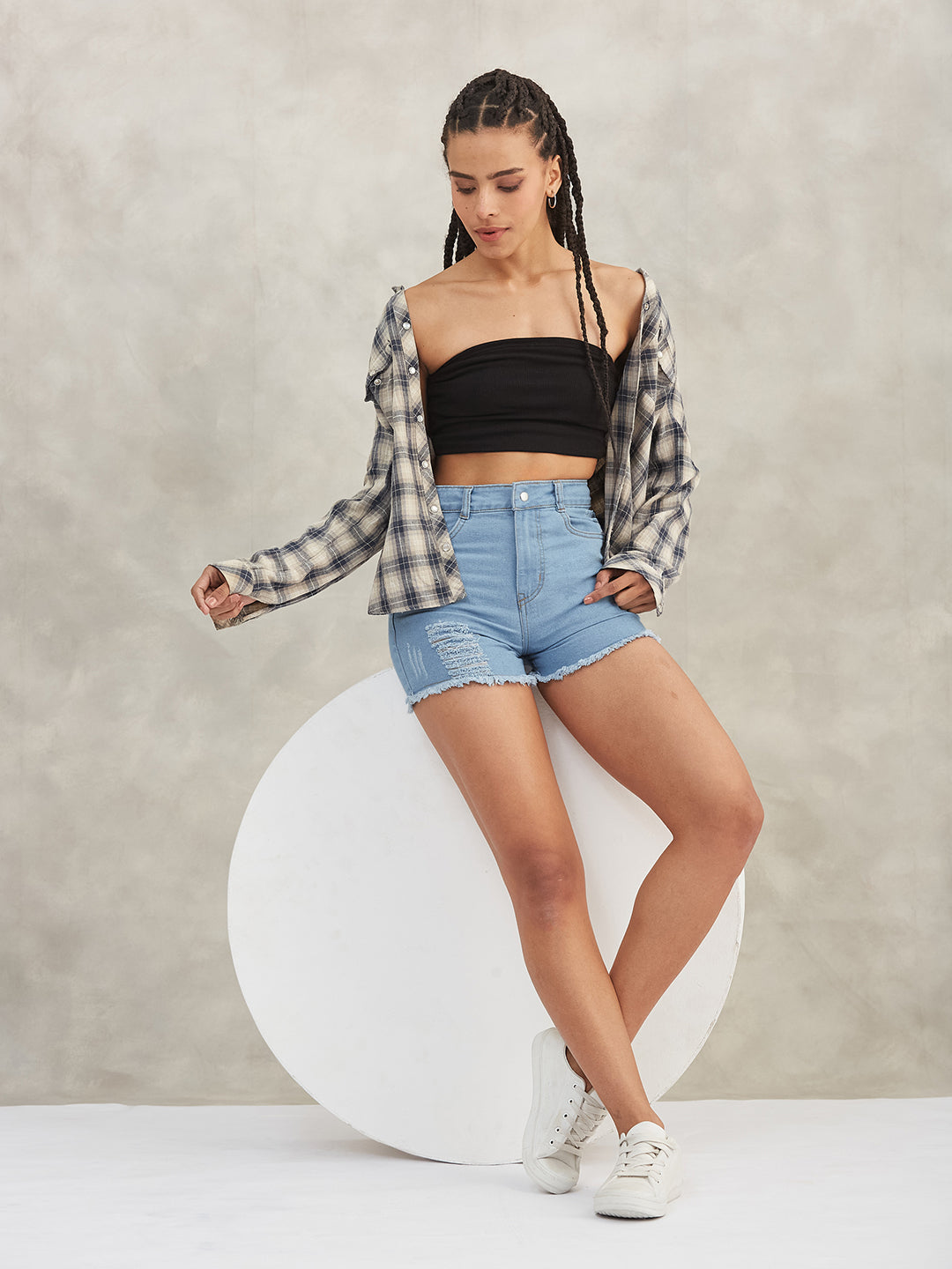 Women's Blue Relaxed Mid-Rise High-Distress Non-Stretchable Denim Shorts