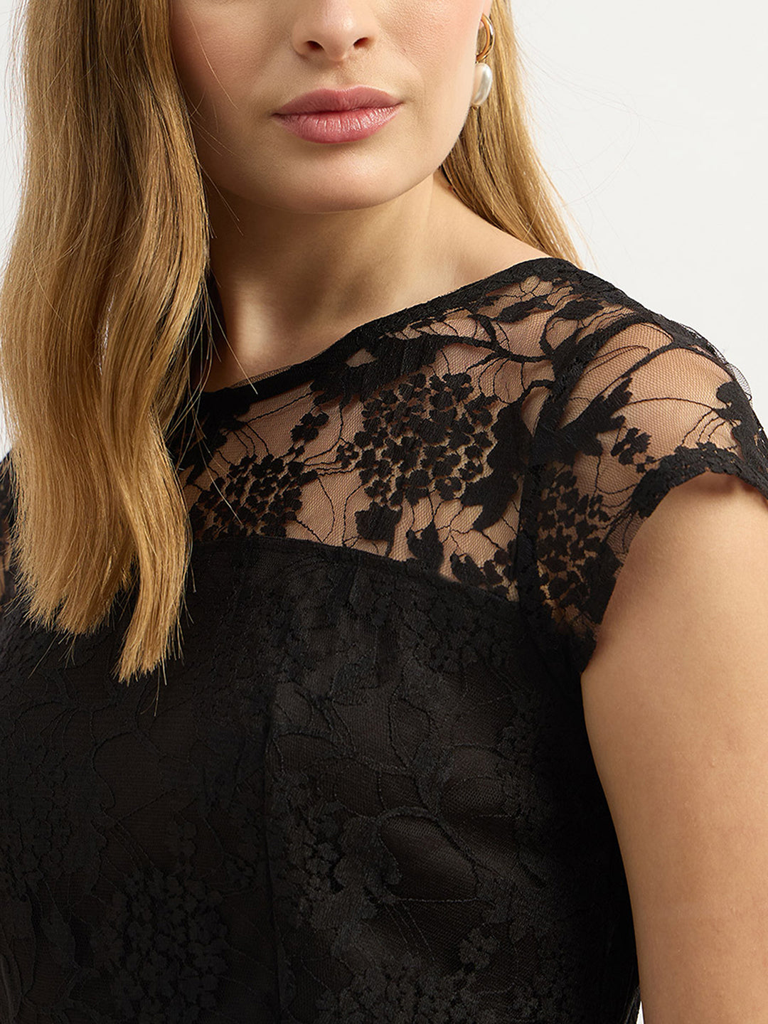 Women's Black Round Neck Cap Sleeves Low Back Lace Skater Dress