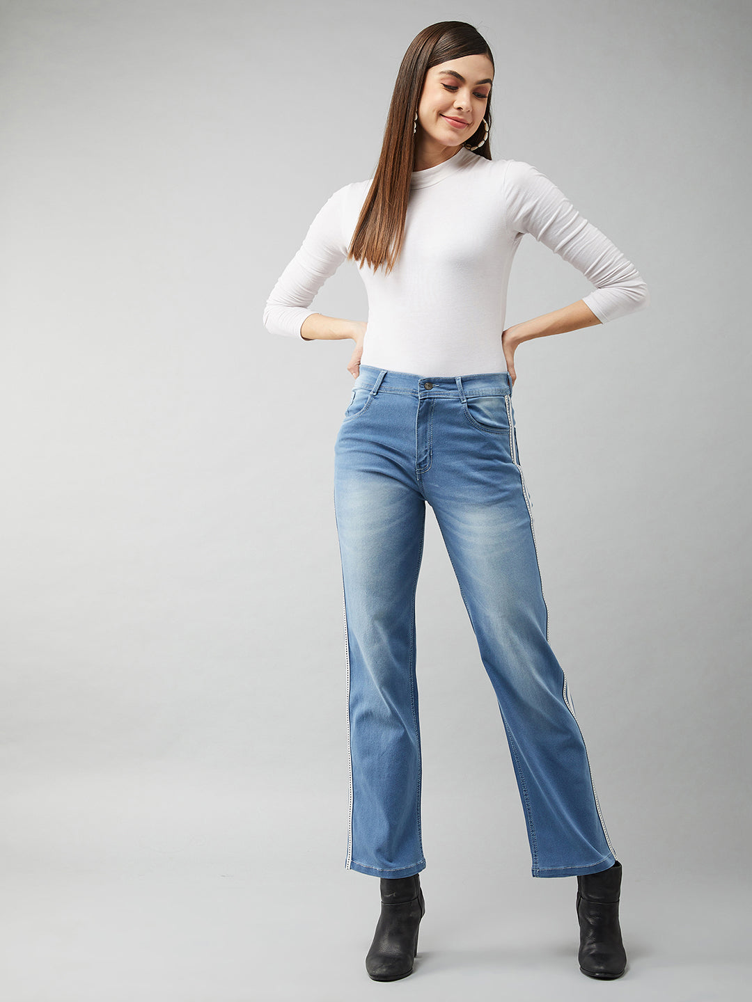 24/7 Comfort Women's Blue Cotton Wide-Leg Relaxed Mid Rise Regular Length Stretchable Denim Jeans