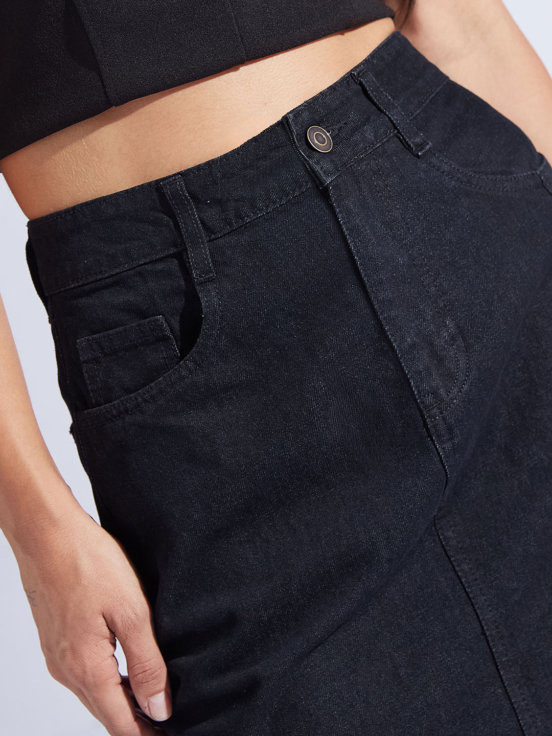 Women's Black Straight-Fit High-Rise Clean-Look Stretchable Denim Midi Skirt
