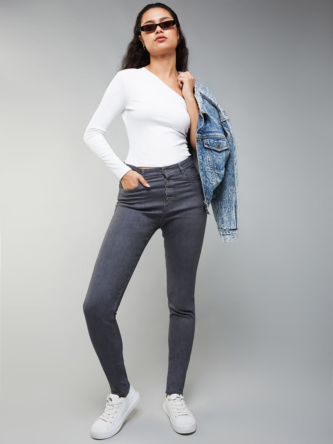 Women's Grey Skinny Fit High Rise Clean Look Regular Stretchable Denim Jeans