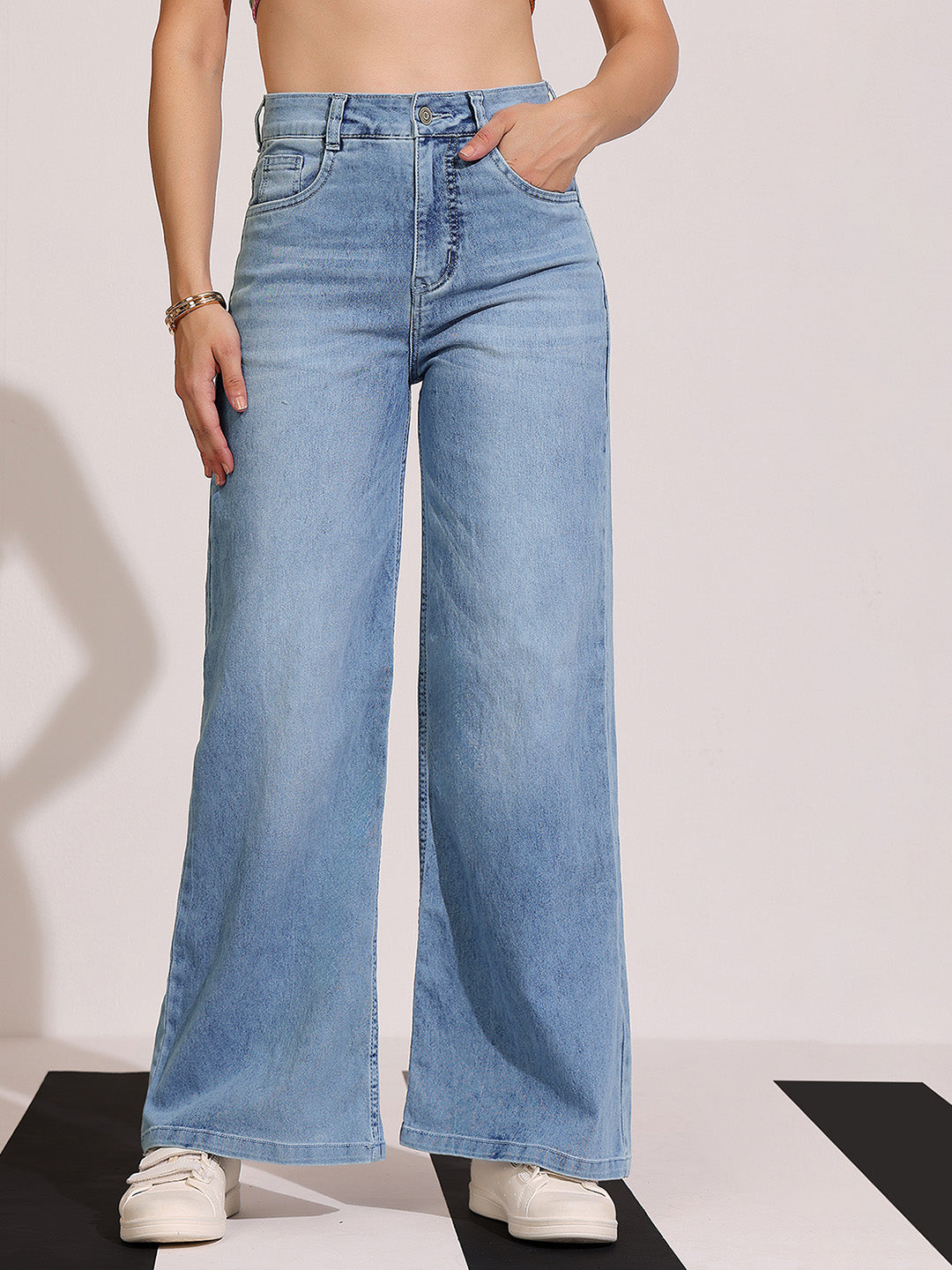 Women's Light Blue Wide-Leg High Rise Clean Look Regular Length Stretchable Shaping Denim Jeans