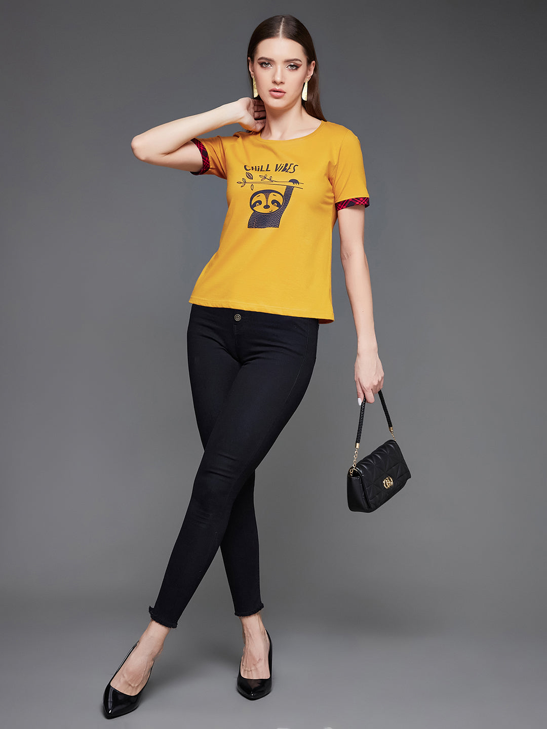 Women's Mustard Yellow Round Neck Short Sleeves Regular Length Printed T-shirt