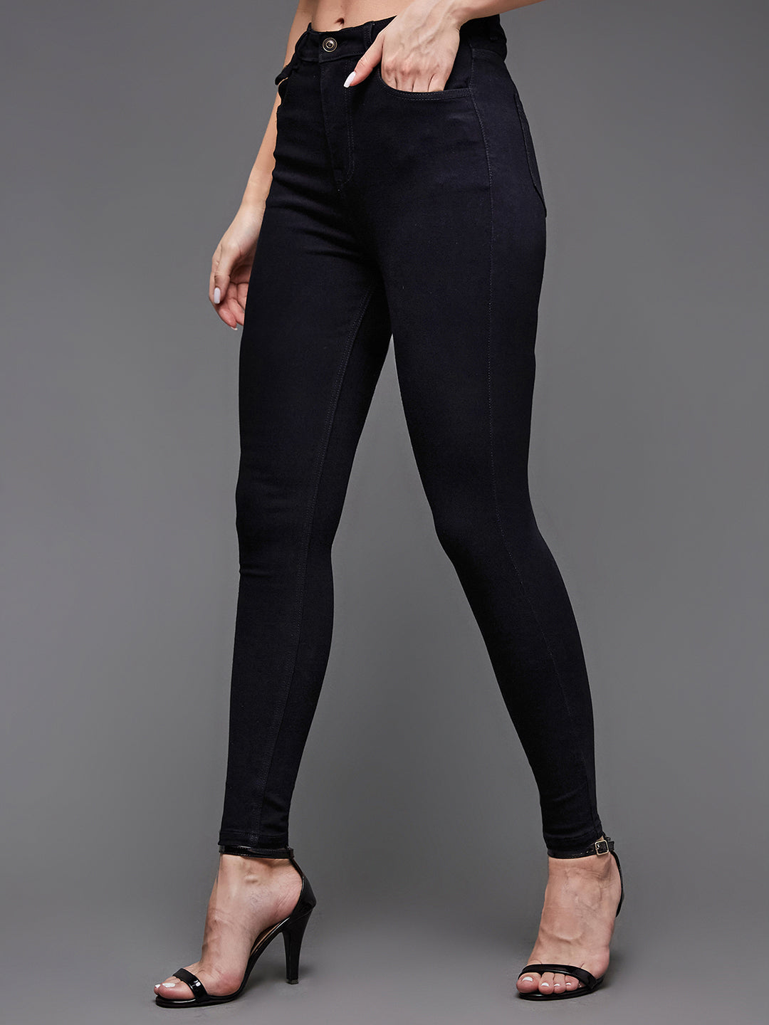 Women's Black Skinny High Rise Clean Look Regular-Length Stretchable Denim Jeans