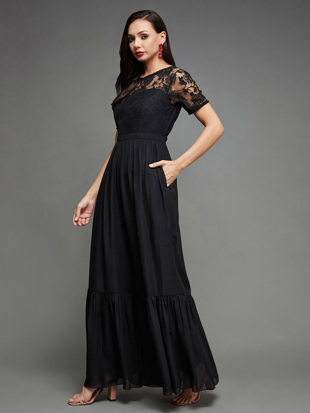 Women's Black Round Neck Short Sleeve Solid Lace Overlaid Regular Jumpsuit