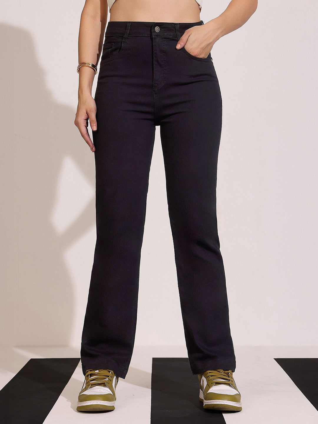 Women's Black Straight High Rise Clean Look Regular-Length Stretchable Denim Jeans