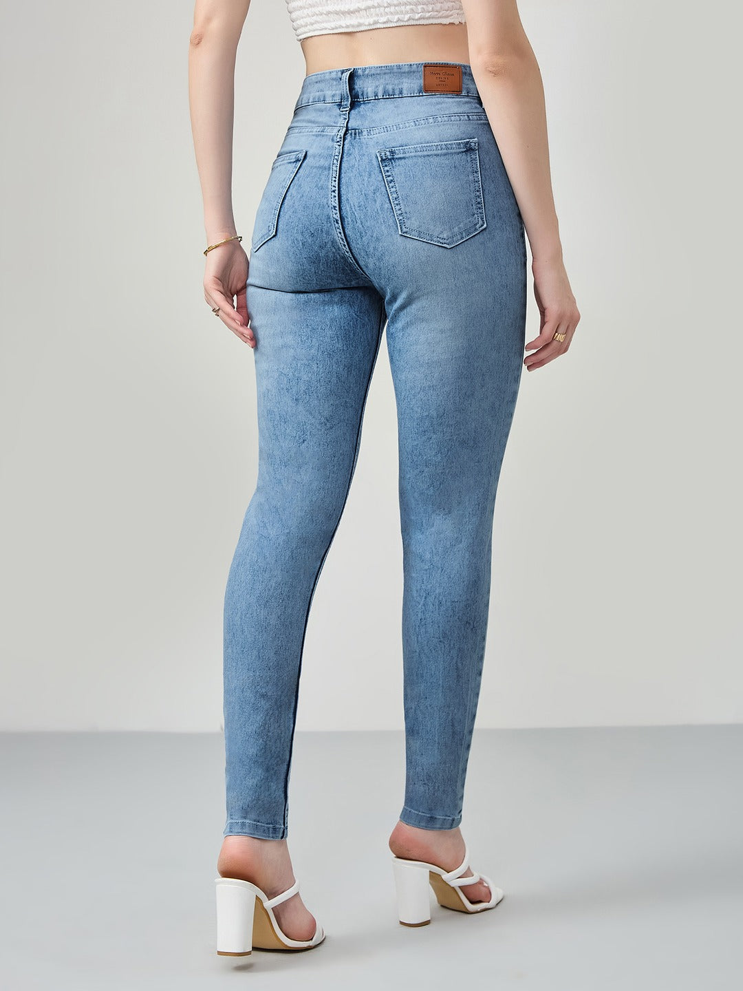 Light Blue Slim Fit high-rise Light Wash Denim Stretchable Jeans for Women