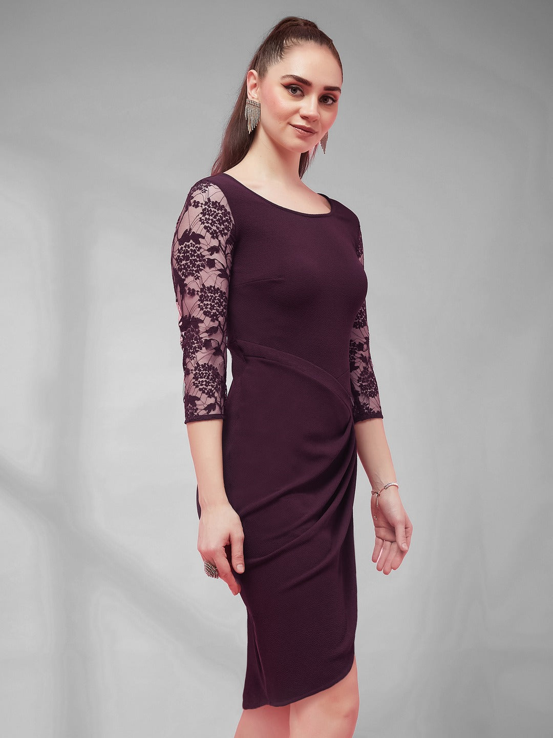 Dark Purple Self Design Round Neck 3/4th Sleeves Front Pocketed Polyester Bodycon Knee-Length Dress  for Women