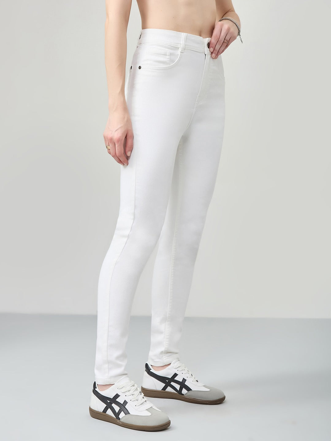 White Skinny Mid Rise Bleached Stretchable Denim Jeans for Women