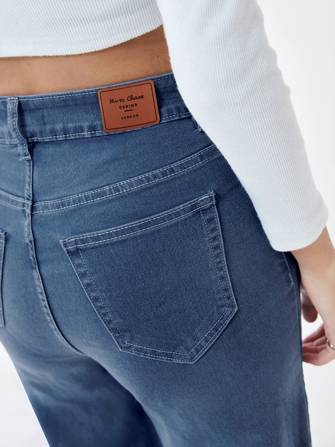 Blue Wide-Leg High-Rise Stretchable Denim Jeans for Women