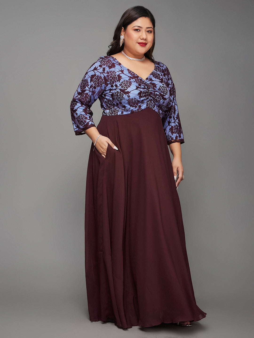 Wine Sweet heart neck 3/4 Sleeve Self Design Fit & Flare Maxi Dress for Women