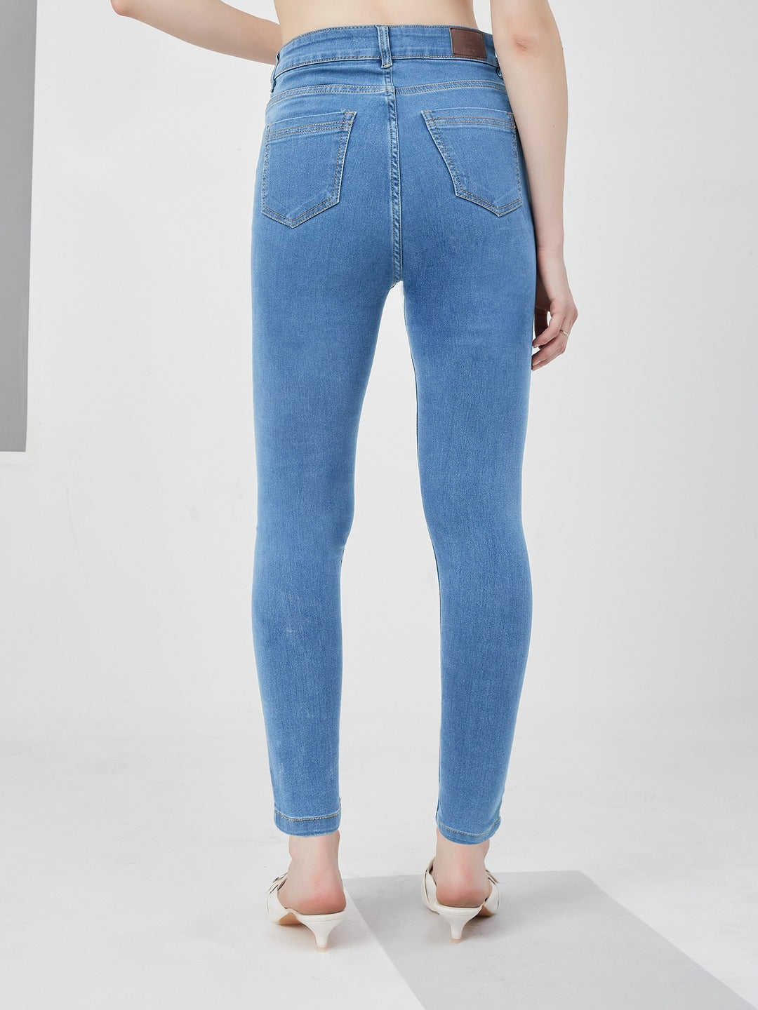 Blue Solid Skinny high-rise Cropped Fringe Detailing Solid Stretchable Denim Jeans for Women