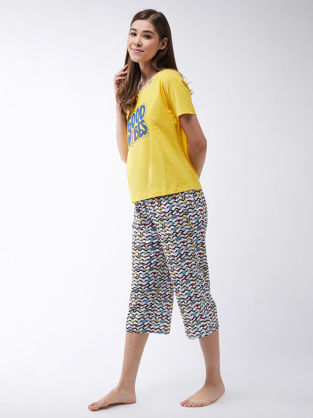 Women's Yellow and white Round Neck Short Sleeves Printed Regular length Top and Capri Set