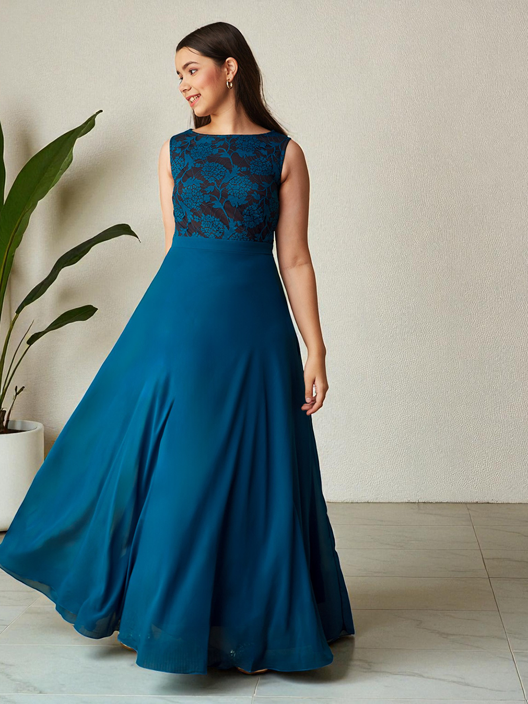Royal Blue Round-Neck Sleeveless Floral Lace-Overlaid Fit & Flare Georgette Maxi Dress for Girls/Teenagers for Women — Mizuki