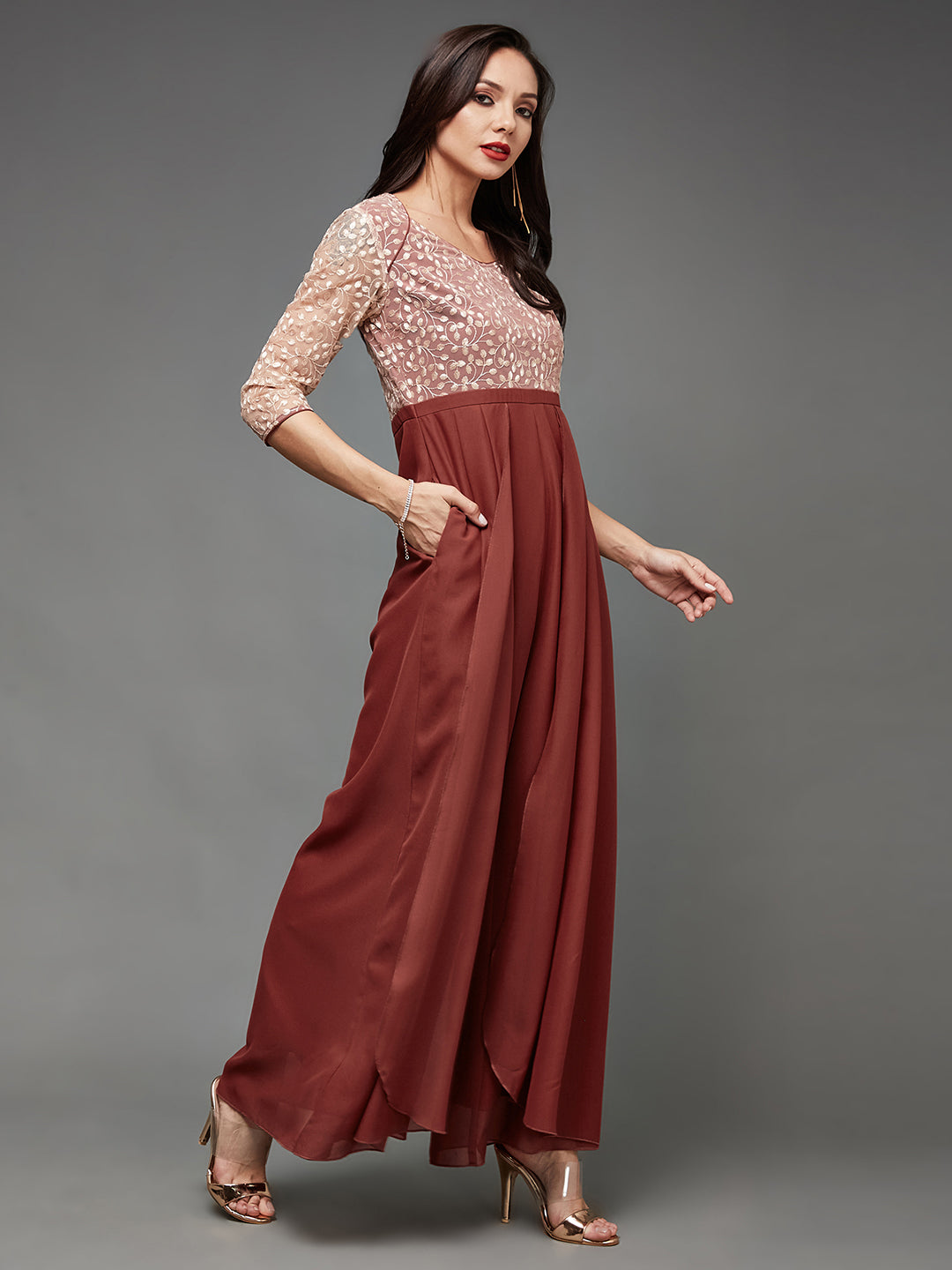 Women's Brick Red & Peach Embroidered Sweet-Heart Neck Raglan Sleeves Side Pocketed Georgette Pleated Regular-Length Jumpsuit