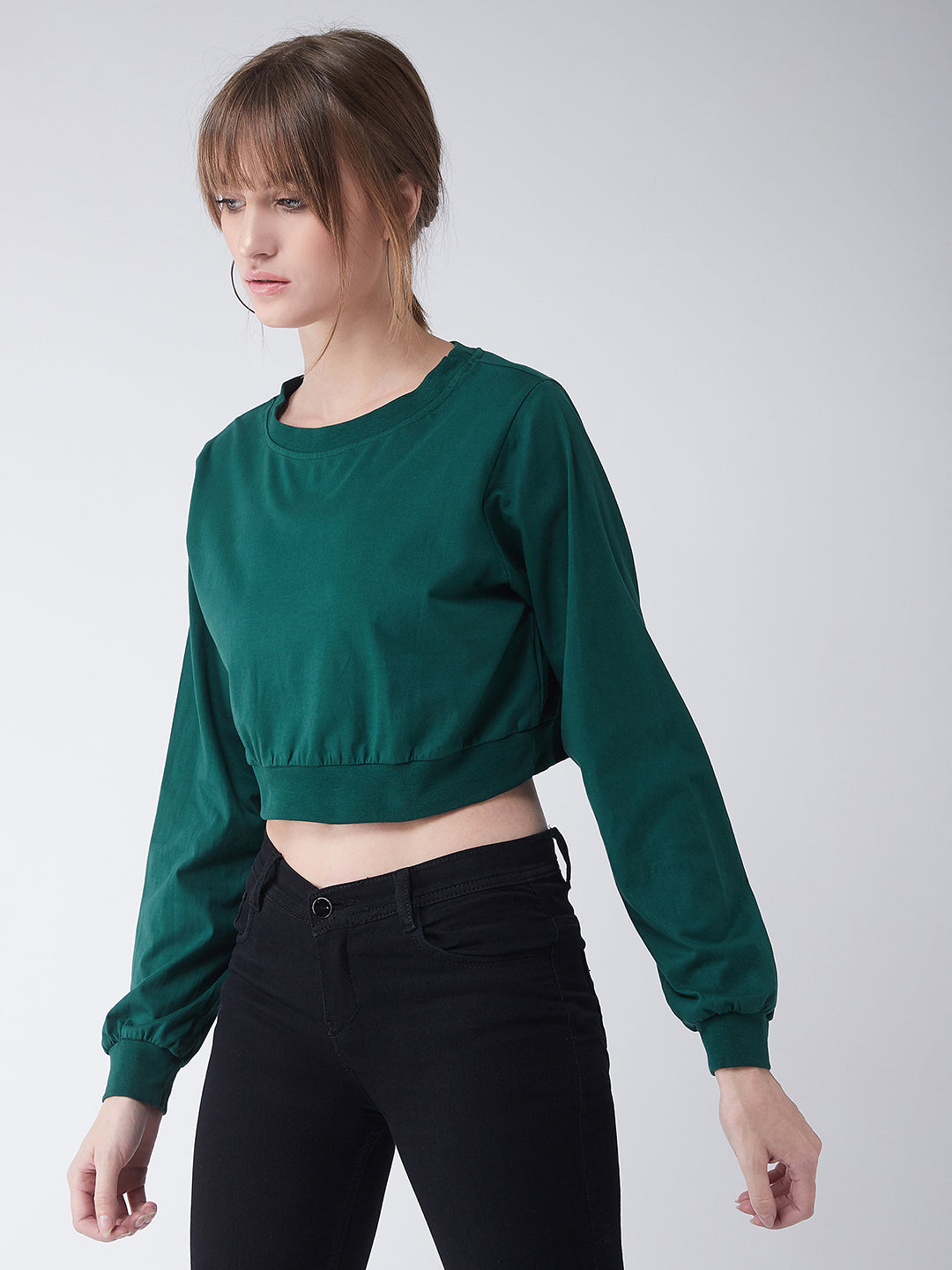 Women's Green Round Neck Full Sleeves Solid Crop Top