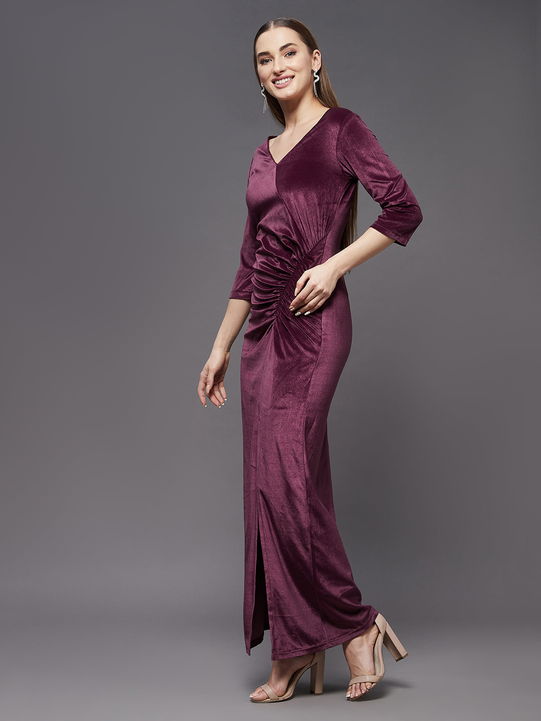 Crease Ease Women's Dark Mauve V-Neck 3/4th Sleeve Solid Ruched Maxi Dress