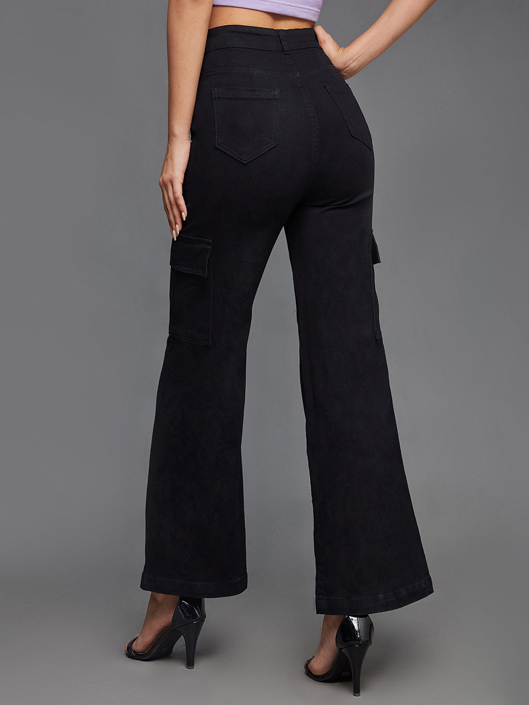 Women's Black Wide-Leg High-Rise Clean-Look Regular-Length Stretchable Denim Cargo Jeans