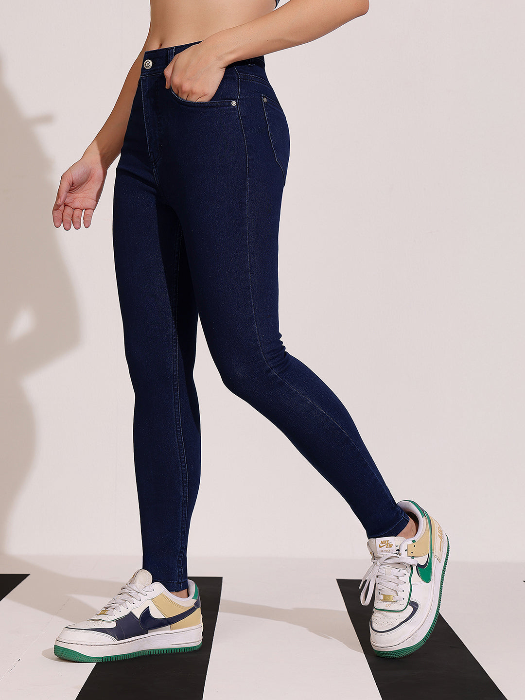 Women's Navy Blue Skinny Fit High Rise Clean Look Regular Length Stretchable Denim Jeans