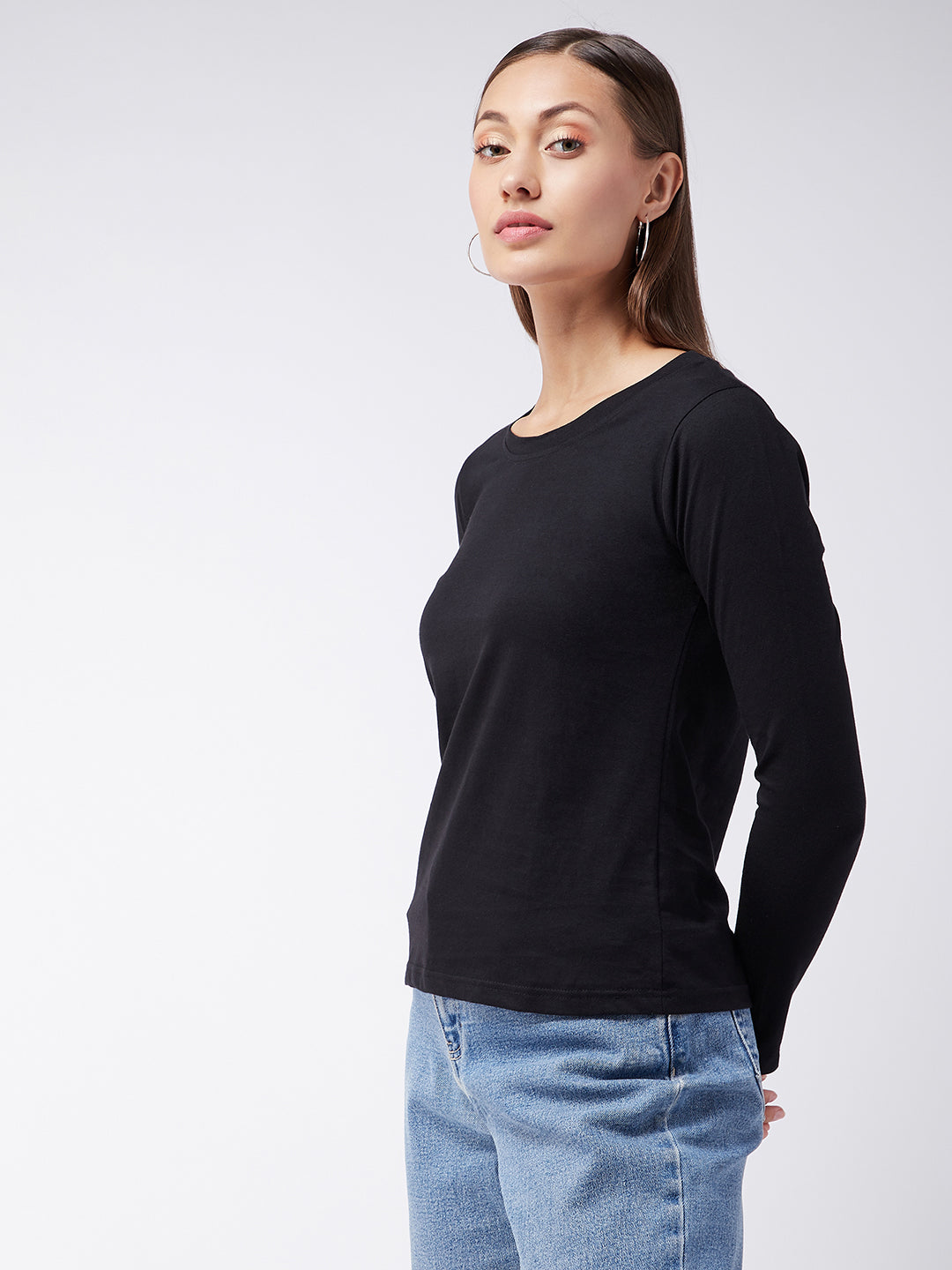 Women's Black Round Neck Full Sleeves Solid Basic Top