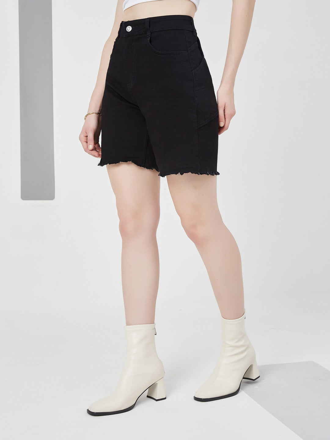 Black Regular high-rise Above Knee Stretchable Denim Shorts for Women