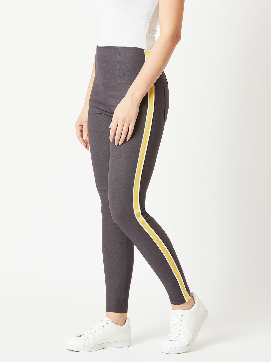 Women's Dark Grey Solid Regular Length High Waist Knitted Slim Fit Twill Tape Detailing Jeggings