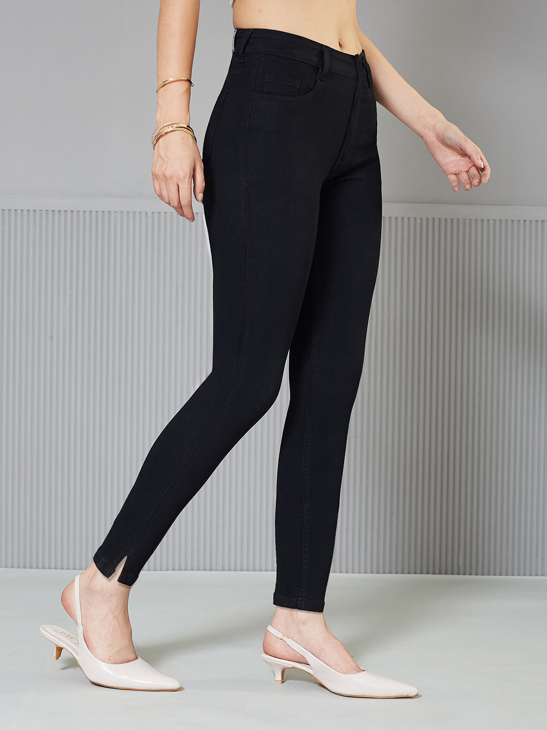 Black Skinny-Fit High-Rise clean-look Cropped Stretchable Denim Jeans for Women