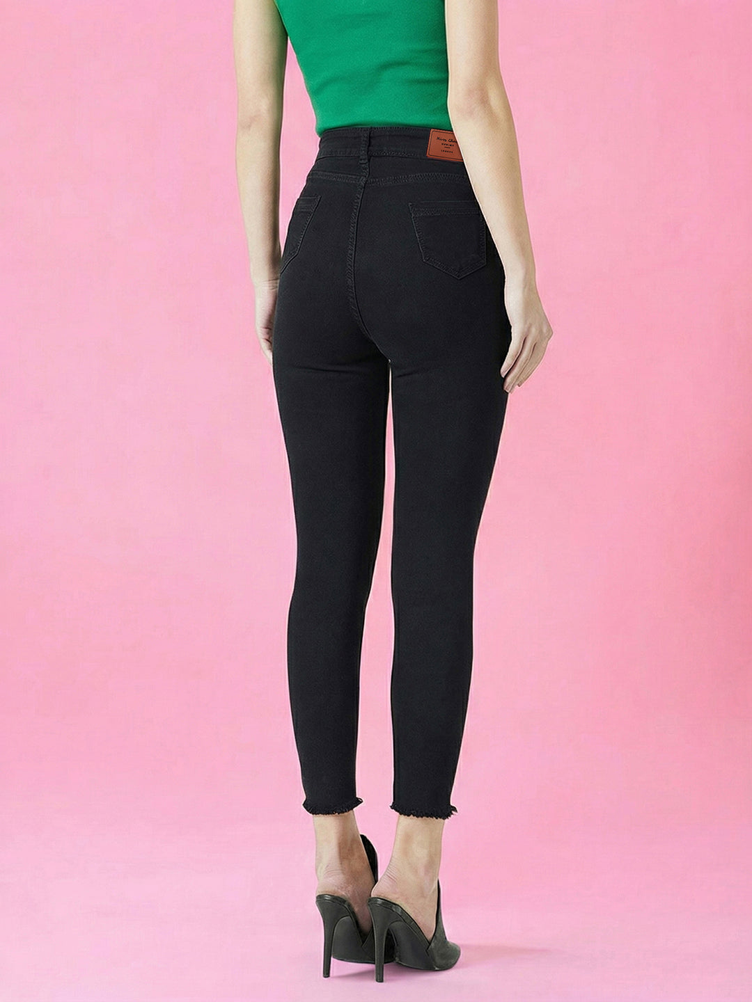 Black Skinny-Fit Fringed Detailing High-Rise Solid Cropped Stretchable Denim Jeans for Women