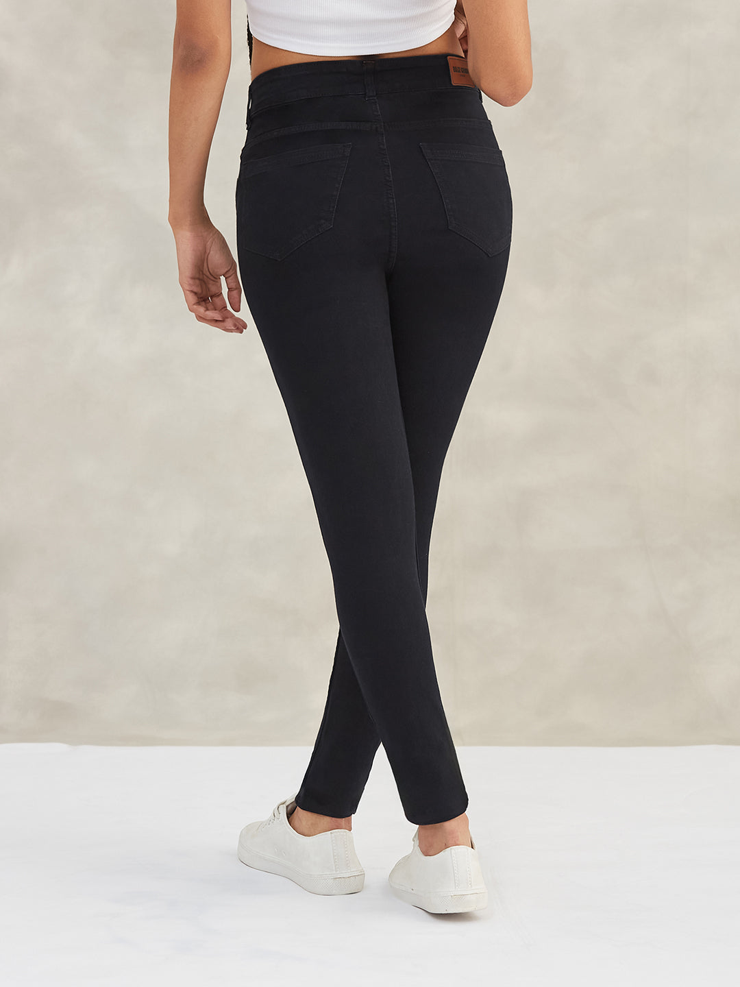 Women's Black Skinny High-Rise Stretchable Denim Jeans