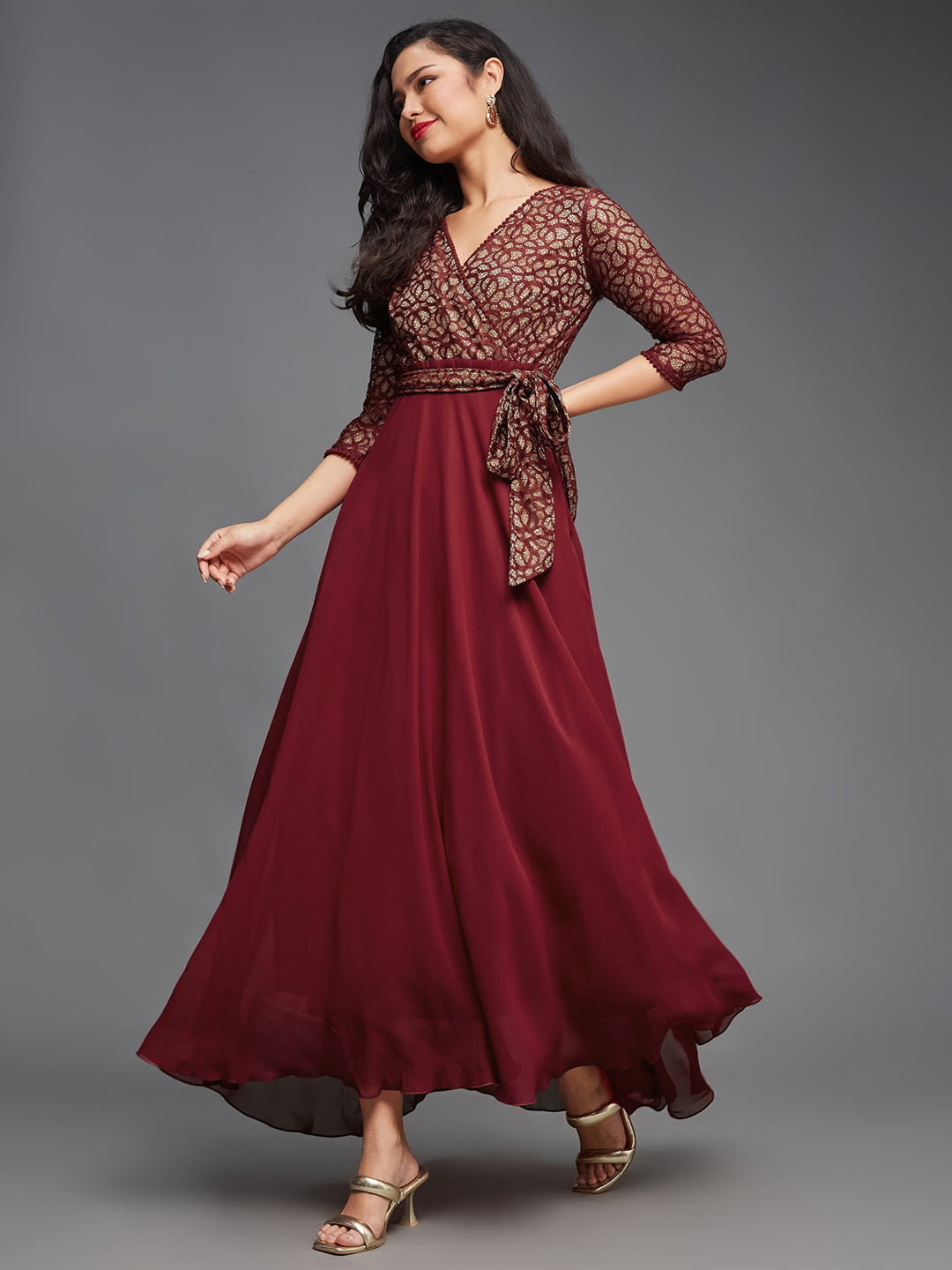 Women's Maroon Floral Printed Relaxed Fit V-Neck 3/4Th Sleeve Georgette Maxi Dress