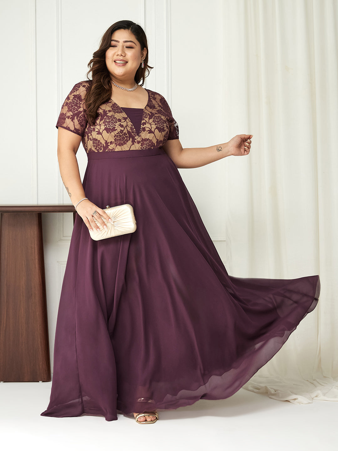 Women's Mauve Square-Neck Raglan-Sleeve Lace Flared Georgette Maxi Dress