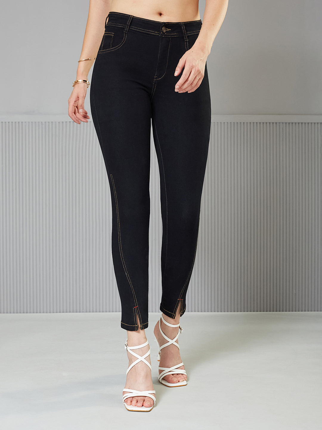 Women's Black Skinny High-Rise Side Slit Solid Ankle Length Stretchable Denim Jeans