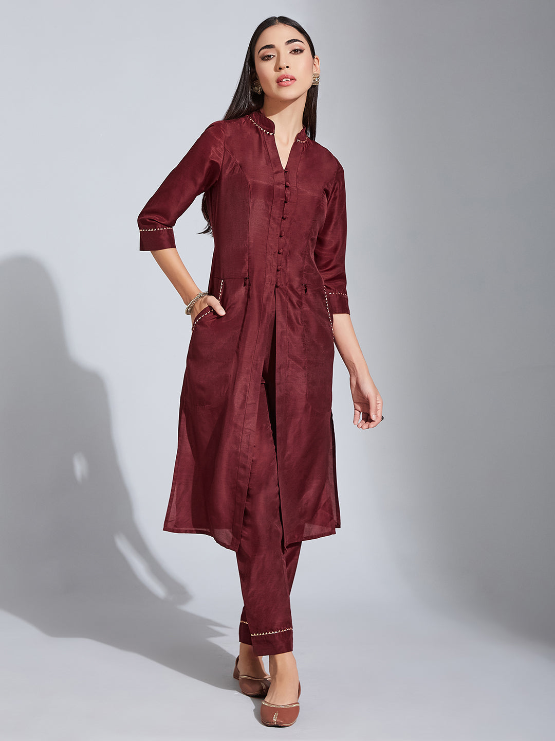 Women's Maroon Mandarine Collar Three-Quarter Sleeve Solid Regular-Length Rayon Silk Panelled Kurta Set