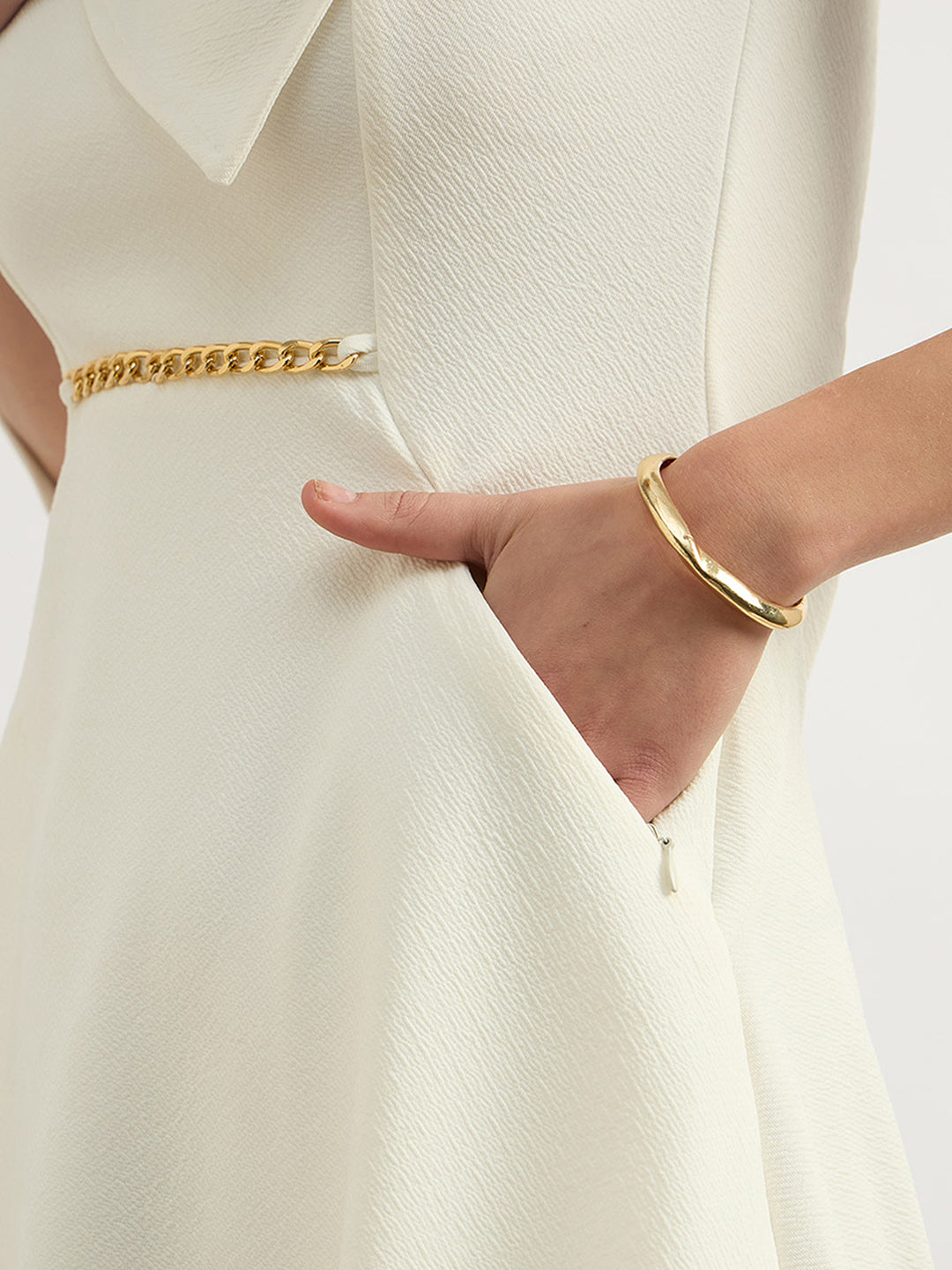 Women's Off White Solid Square Neck Raglan Sleeves Side Pocketed Polyester Fit and Flare Knee-Length Dress